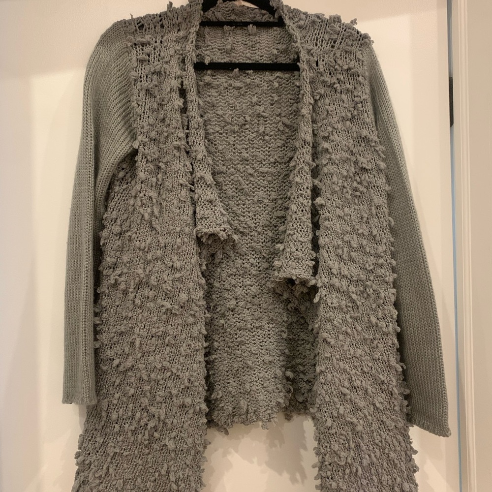 Altar’d State Size M grey sweater